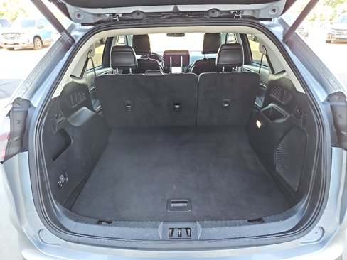 Used 2022 Ford Edge Titanium image 16