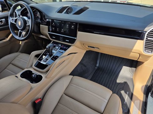 Used 2019 Porsche Cayenne image 38