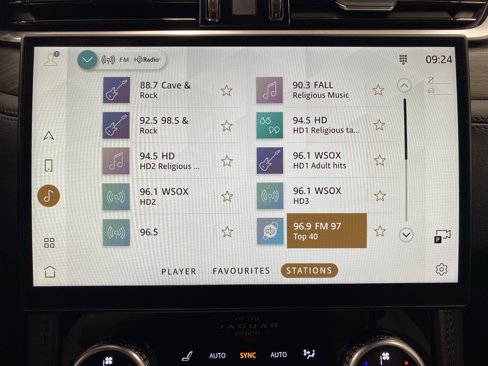 Used 2023 Jaguar F-PACE S image 35