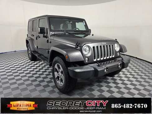 Used 2018 Jeep Wrangler Unlimited Sahara image 1
