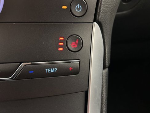 Used 2018 Ford Edge Titanium image 20