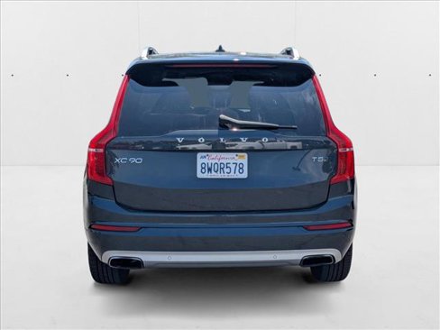 Used 2017 Volvo XC90 T5 Momentum w/ Momentum Plus Package image 6