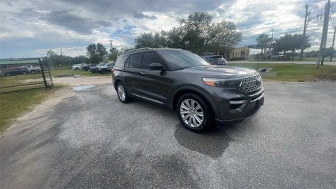 Used 2020 Ford Explorer Limited image 2
