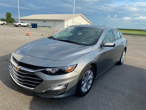 Used 2024 Chevrolet Malibu LT image 2