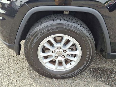 Certified 2020 Jeep Grand Cherokee Laredo image 30