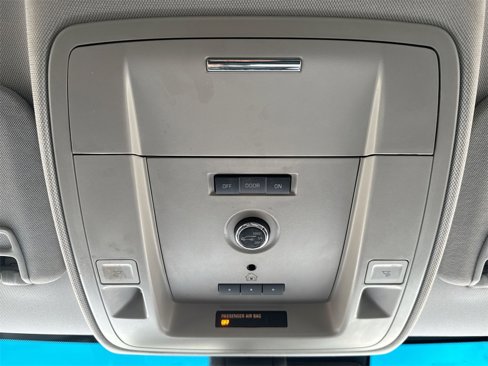 Used 2015 Chevrolet Suburban LT image 19
