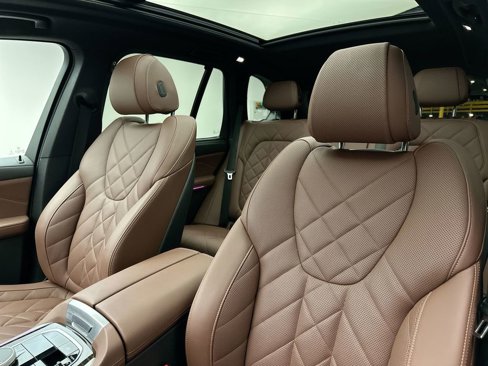 Used 2024 BMW X5 xDrive40i w/ Premium Package image 10