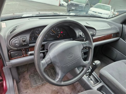 Used 1997 Nissan Altima GXE image 19