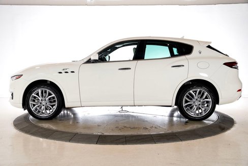 Used 2022 Maserati Levante GT image 2