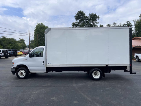 Used 2023 Ford E-450 and Econoline 450 Super Duty w/ Power Windows & Locks Group image 9