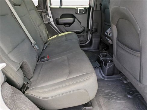 Used 2018 Jeep Wrangler Unlimited Sport S image 17
