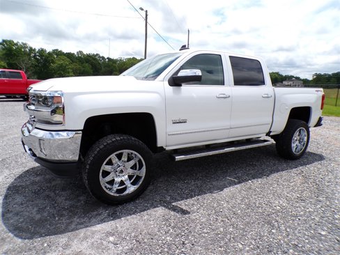 Used 2018 Chevrolet Silverado 1500 LTZ w/ Texas Edition image 15