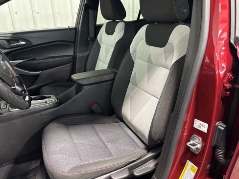 Used 2024 Chevrolet Trax RS w/ Driver Confidence Package image 13
