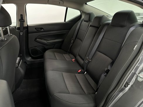 Used 2024 Nissan Altima 2.5 SV image 17