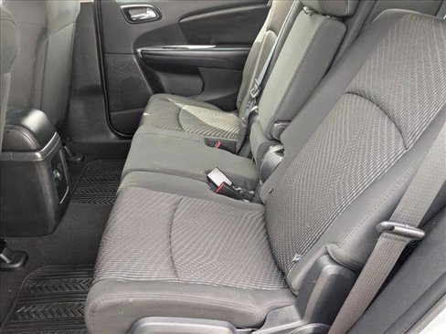 Used 2015 Dodge Journey American Value Package w/ Flexible Seating Group image 16