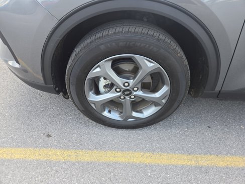 Used 2025 Ford Escape ST-Line Select image 11