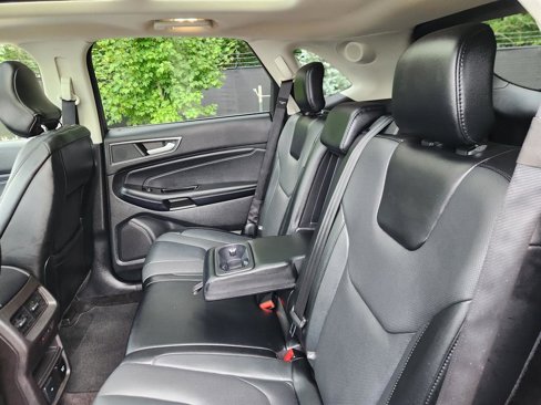 Used 2018 Ford Edge Titanium w/ Equipment Group 302A image 25