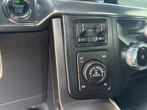 Used 2022 Ford F150 Lariat image 17