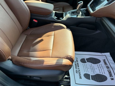 Used 2021 Subaru Outback Touring w/ Popular Package #2 image 19