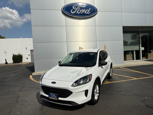 Certified 2022 Ford Escape SE w/ Convenience Package image 2