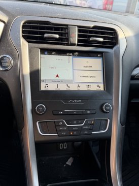 Used 2019 Ford Fusion SE image 9