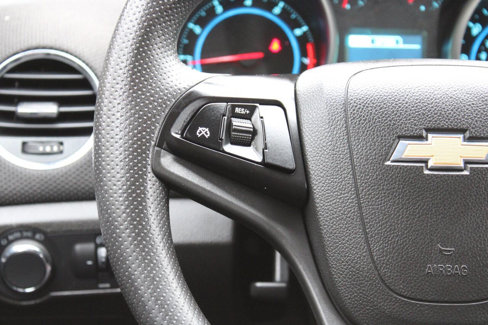 Used 2015 Chevrolet Cruze LT w/ Technology Package image 35
