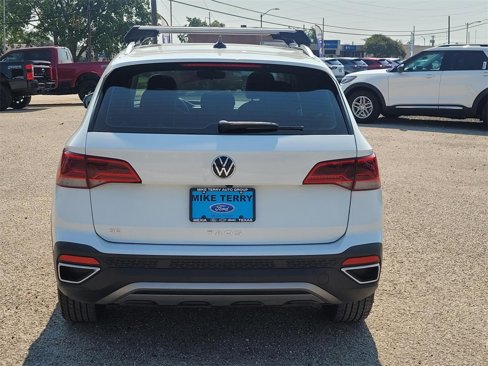 Used 2023 Volkswagen Taos SE image 5