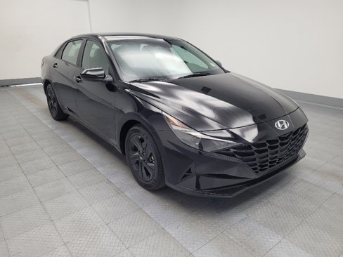 Used 2022 Hyundai Elantra SEL w/ Cargo Package image 13