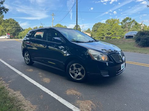 Used 2009 Pontiac Vibe w/ Preferred Package image 2