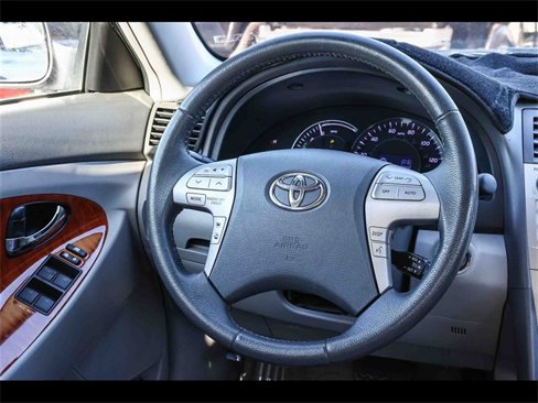 Used 2011 Toyota Camry Hybrid image 13