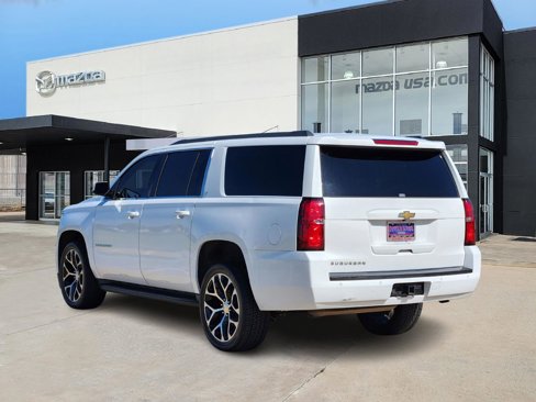 Used 2016 Chevrolet Suburban LT image 4