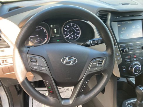 Used 2017 Hyundai Santa Fe Sport image 18