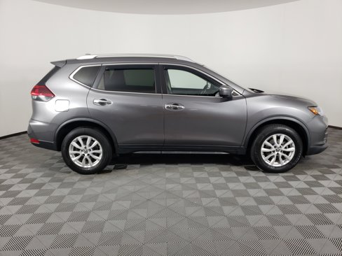 Used 2020 Nissan Rogue SV image 5