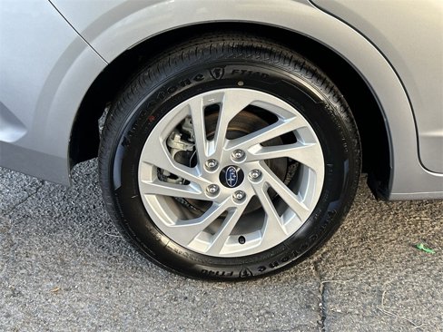 Certified 2025 Subaru Impreza 2.0i image 12