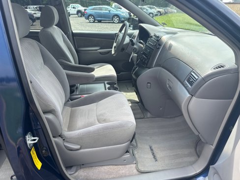 Used 2007 Toyota Sienna CE image 18