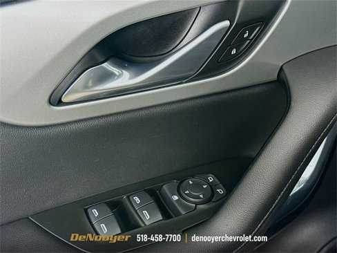 Used 2019 Chevrolet Blazer LT image 17