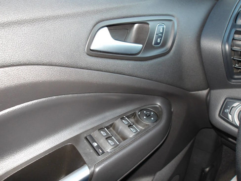Used 2017 Ford C-MAX SE image 21