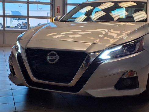Used 2019 Nissan Altima 2.5 SV image 21