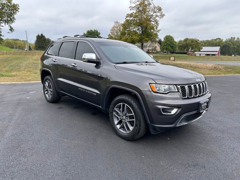 Used 2017 Jeep Grand Cherokee Limited image 1