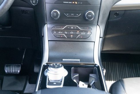 Used 2019 Ford Edge SEL w/ Equipment Group 201A image 33