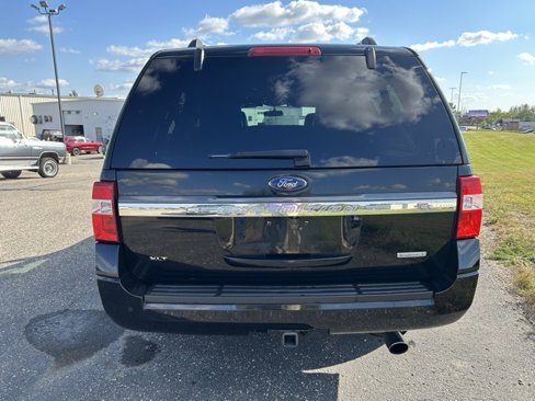 Used 2017 Ford Expedition EL XLT w/ Equipment Group 201A image 7