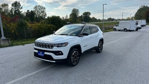 Used 2022 Jeep Compass Limited image 8