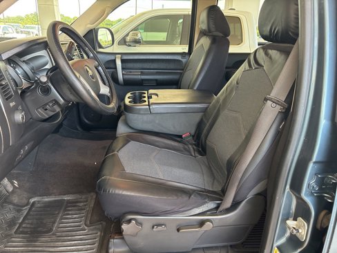 Used 2007 Chevrolet Silverado 3500 LT w/ EZ-Lift Tailgate Package image 6