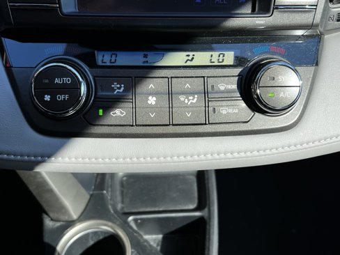 Used 2013 Toyota RAV4 Limited image 25