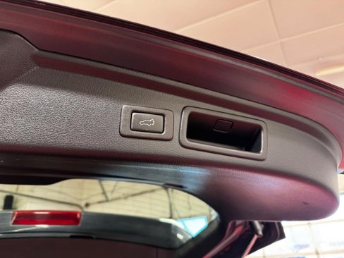 Used 2018 Subaru Forester 2.5i Touring image 13