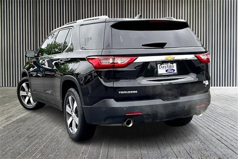 Used 2018 Chevrolet Traverse LT image 12