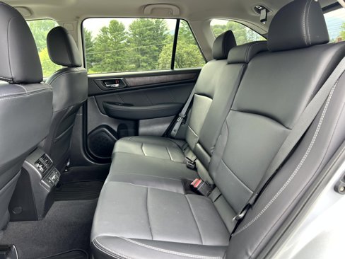 Used 2018 Subaru Outback 2.5i Limited image 11