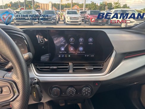 Certified 2024 Chevrolet Trax RS w/ Sunroof Package image 17