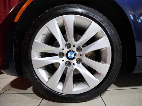 Used 2011 BMW 328i Convertible image 12