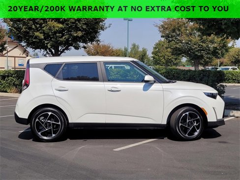 New 2025 Kia Soul EX image 3